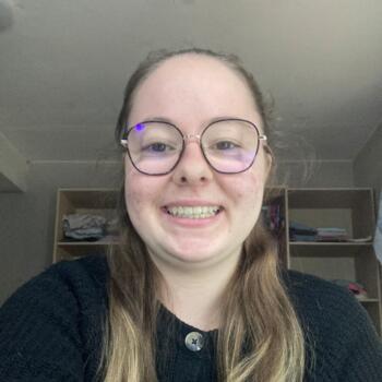 Babysitter Bruay-la-Buissière: Marie