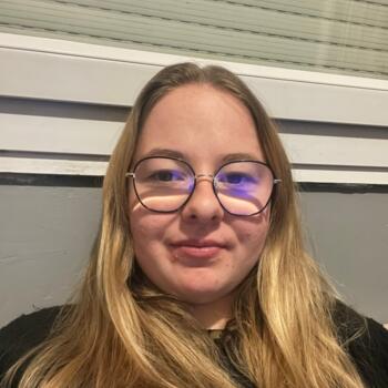 Babysitter Bruay-la-Buissière: Marie