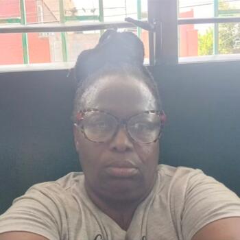 Babysitter in Kingston: Michelle