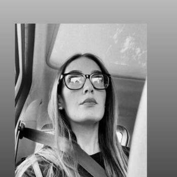 Lavoro per babysitter a Urago d'Oglio: lavoro per babysitter Hila