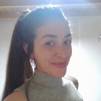 Babysitter in Pilar: Solange