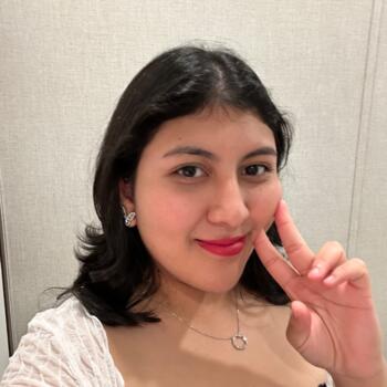 Babysitter in Alvin (Texas): Estefania