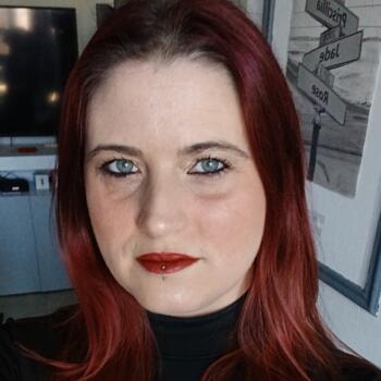 Babysitter in Villeneuve-la-Garenne: Priscillia