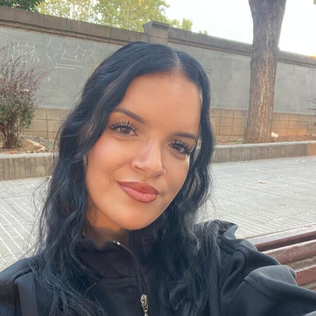 Babysitter in Lleida: Elisabeth