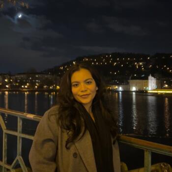 Babysitter Prague: Ashima