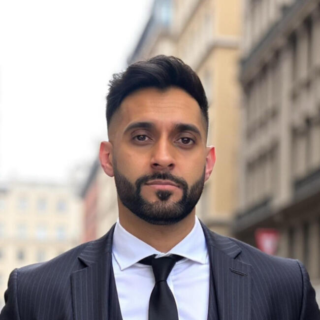 وظيفة جليسة أطفال في الرياض: Shera