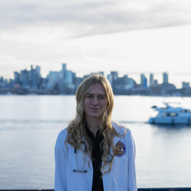 Babysitter in Máncora: Brianna