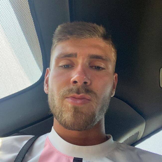 Babysitter in Overijse: Matias