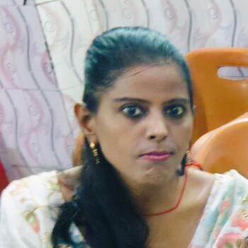 बेबीसिटर लखनऊ: Poonam