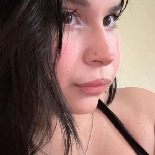 Babysitter in Valparaíso de Goiás: Giovanna