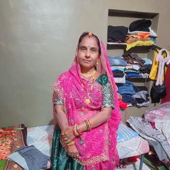 Babysitter Ahmedabad: Bhagvati Salvi