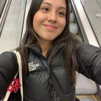 Babysitter in Sydney: Maria