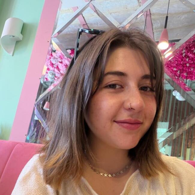 Babysitter in Swieqi: Jineth Alejandra