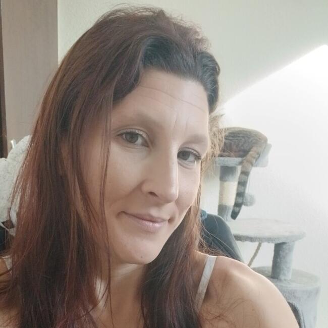 Babysitter in Saint-Sauveur: Alexandra