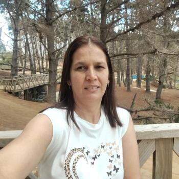 Babysitter in Macul: Mayuri