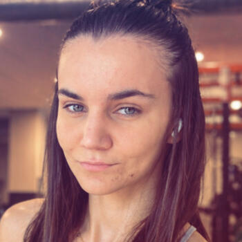 Babysitter Mantes-la-Jolie: Lola