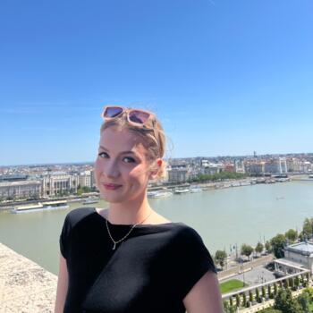 Opiekunka do dziecka w Dąbrowa Górnicza: Julia