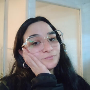 Niñera en Las Toninas: Julieta