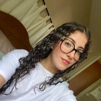 Babysitter in Bozouls: Anissa
