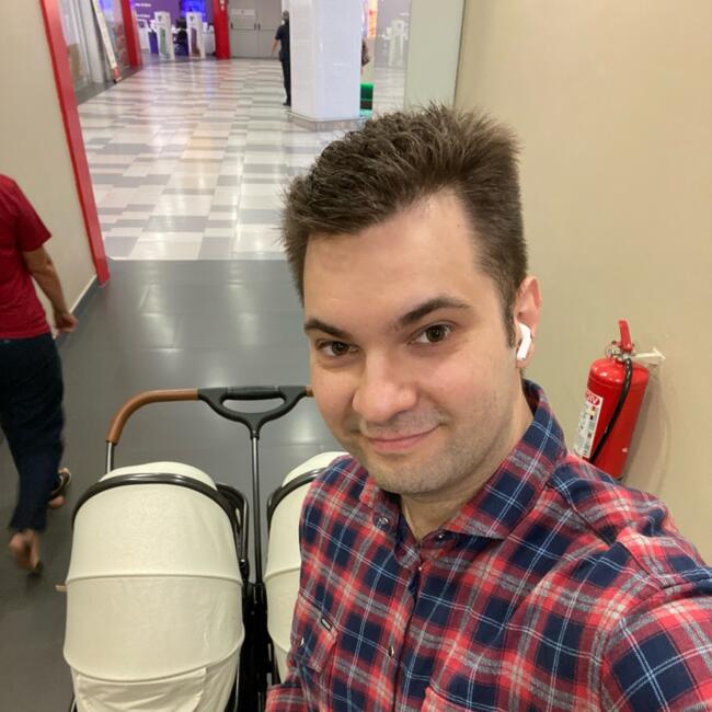 Job de babysitting în București: Egor