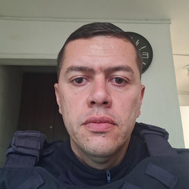 Emprego de babá em Itaquaquecetuba: Henrique