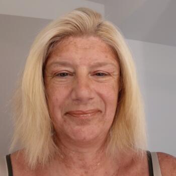 Babysitter in Boynton Beach: Tara