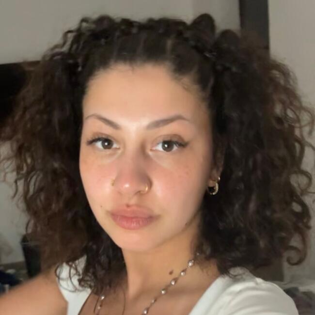 Babysitter in Regensdorf: Alejandra Ramos