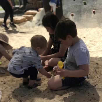 Babysitting job in Adelaide: babysitting job Robyn