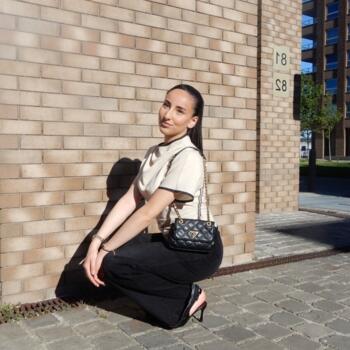 Babysitter Antwerp: Raniya