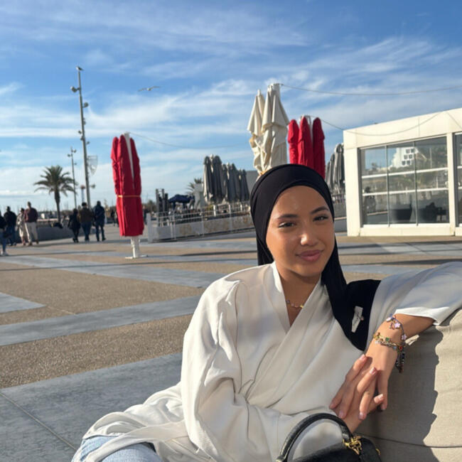 Babysitter in Montpellier: Zineb