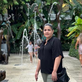 Babysitter Miami: Mariela