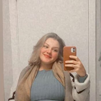 Babysitter in Curitiba: Jessica