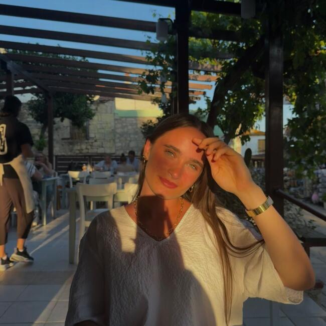 Babysitter in Watermaal-Bosvoorde: Alice