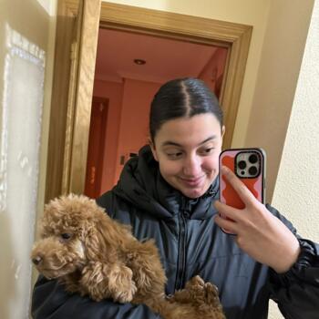 Babysitter in Cuenca: Julia