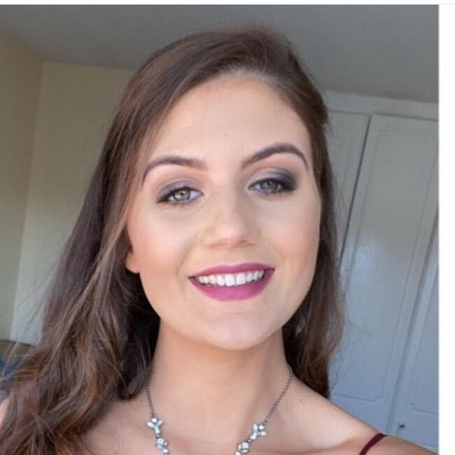 Babysitter in Perth: Amy