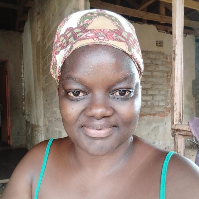 Nanny in Klerksdorp: Tiny