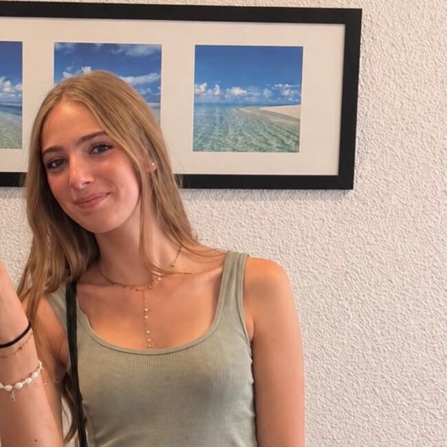 Babysitter in Olendon: Mathilde