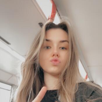 Babysitter in Hull: Laura
