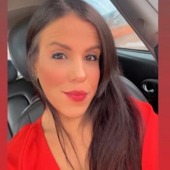 Babá em Assis: Layane