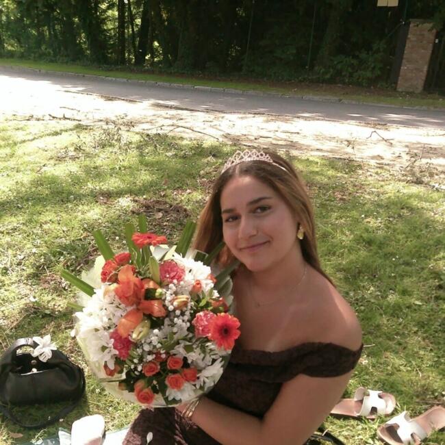 Babysitter in Woluwe-Saint-Lambert: Malak