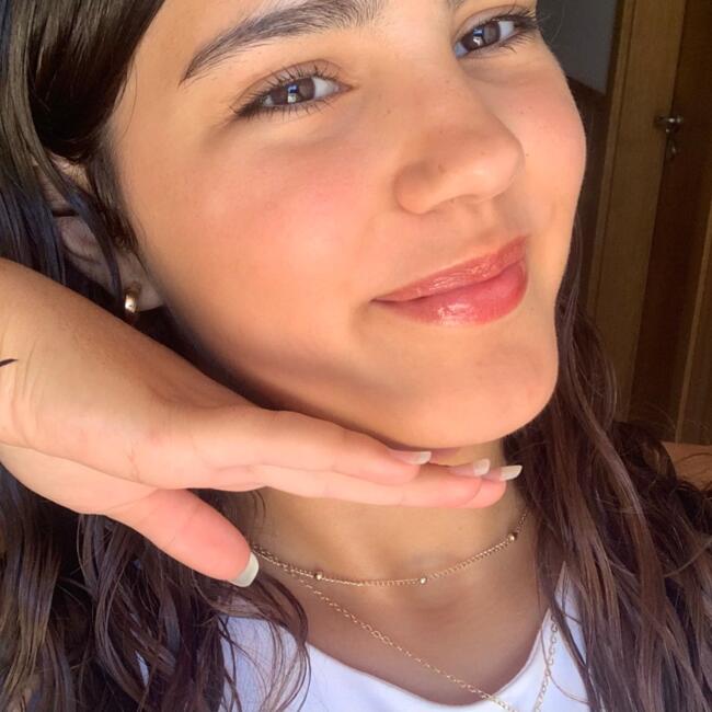 Babysitter em Famões: Sara