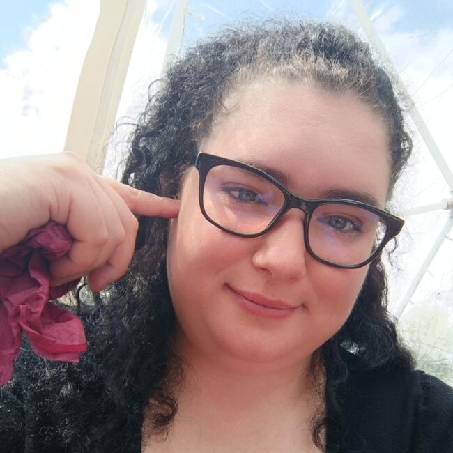 Babysitter in La Louvière: Élodie