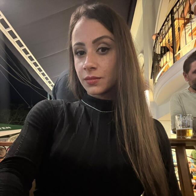 Babysitter in Cabo Frio: Jéssica