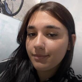 Babysitter in Vargem Grande Paulista: Ellen