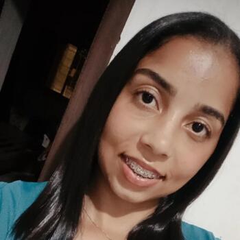 Babá Mineiros: Fernanda
