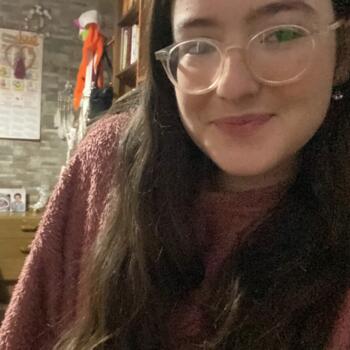 Babysitter in Covilha: Iris
