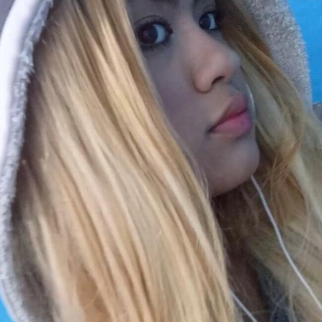 Babysitter in Santo André: Larissa