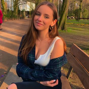 Babysitter in Sint-Niklaas: Eline