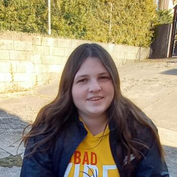 Babysitter in Hérimoncourt: Madison