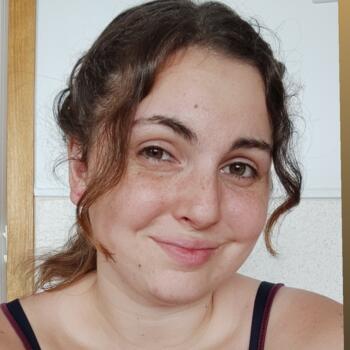 Baby-sitter in Joué-lès-Tours: Oceane